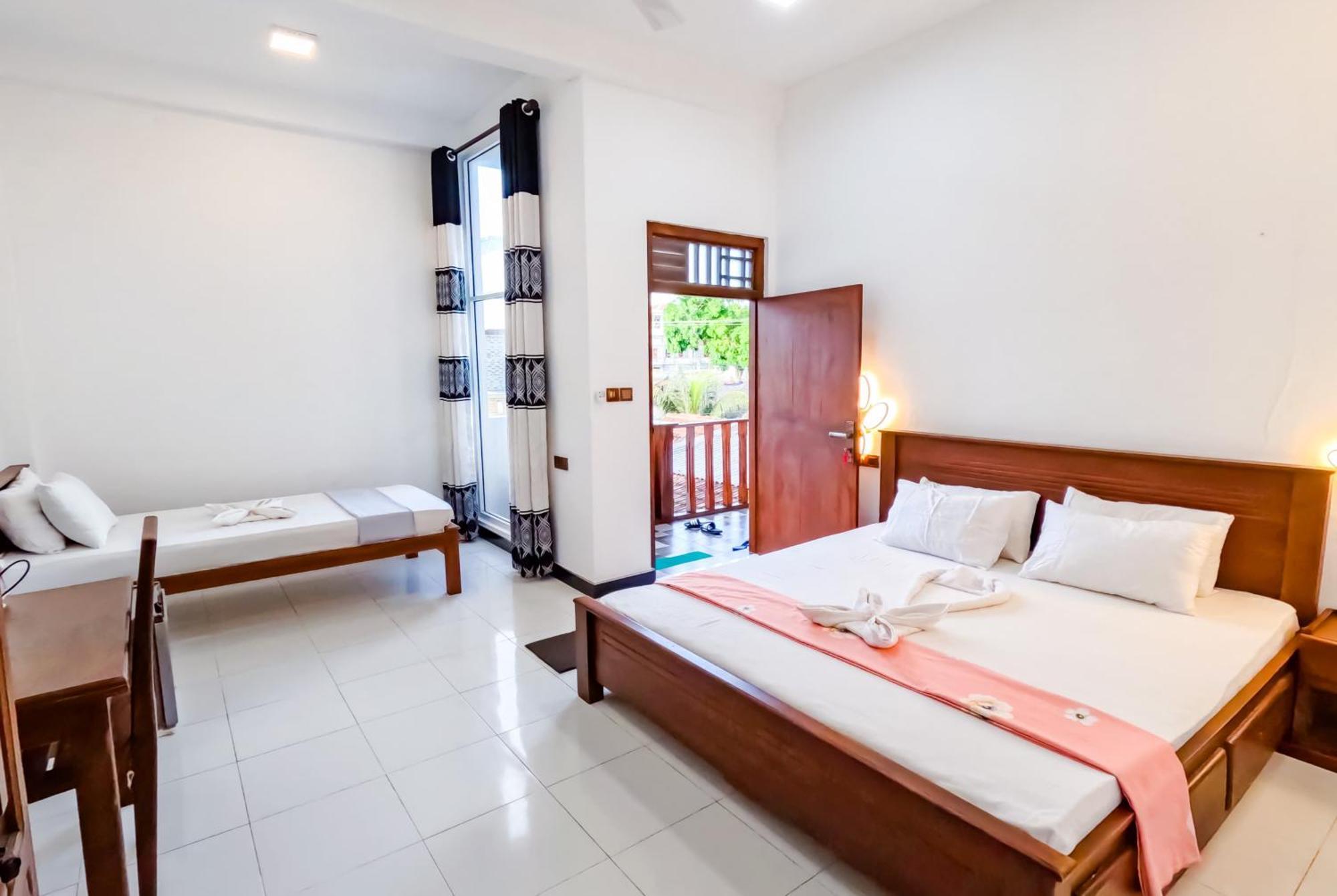 The Amora Arugam Bay Exterior photo