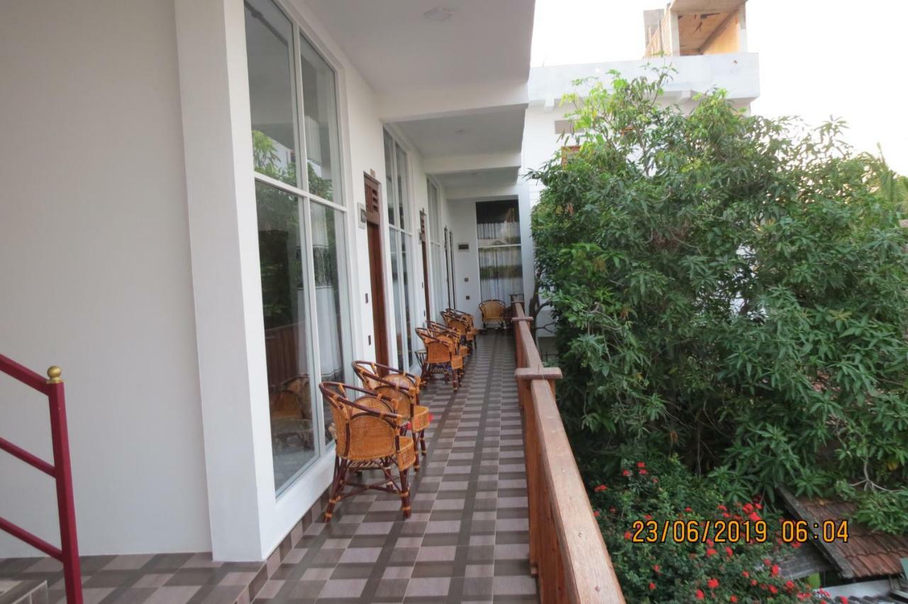 The Amora Arugam Bay Exterior photo