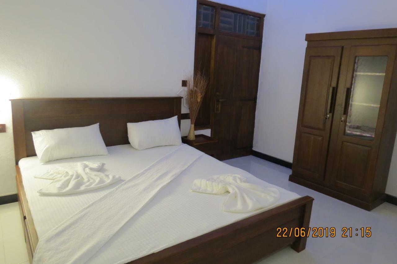The Amora Arugam Bay Exterior photo